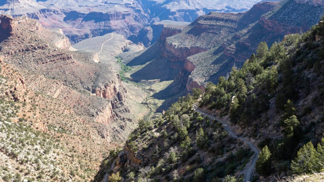 Looking down the Bright Angel Trail. PC L/Cisneros