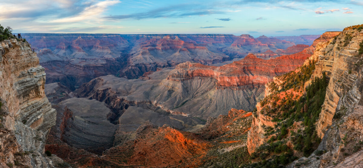 51300723098 ba92bf3238 6k
Yavapai Point Panorama
Two visitors gaze into the large expanse below Yavapai Point on a cool afternoon.
NPS Photo/K. Thomas