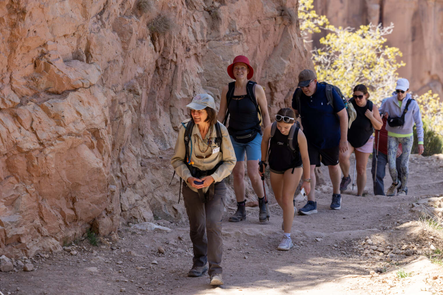 Meet the Canyon: Bright Angel Trail Tour | Grand Canyon Conservancy