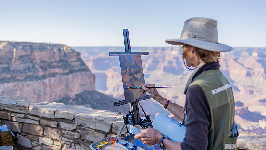 Dawn Sutherland painting